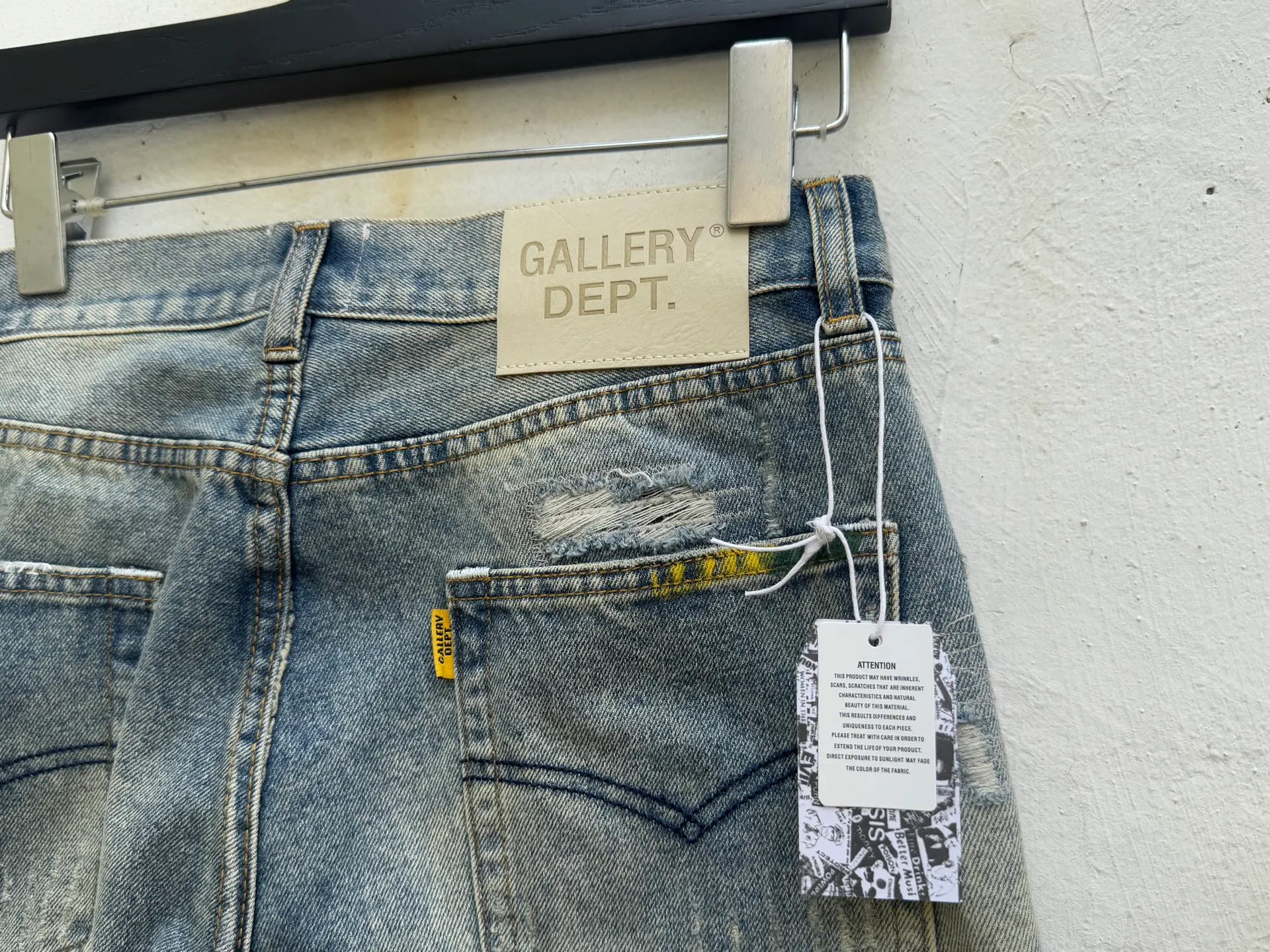 P300💰GA02 Top heavy industry GALLERY DEPT. Spliced ​​ink splash paint hand-stitched holes washed retro jeans men and women high street splash ink pants micro-flared casual trousers trendy couple same style Size: 28 30 32 34 36 (corresponds to S M L XL XXL)